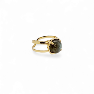 Bague en laiton doré à l'or fin et ornée d'une labradorite