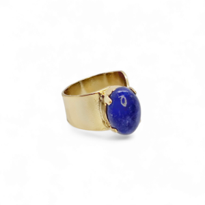 Bague en laiton doré à l'or fin et ornée d'un lapis lazuli