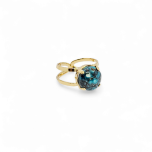 Bague en laiton doré à l'or fin et ornée d'une turquoise naturelle